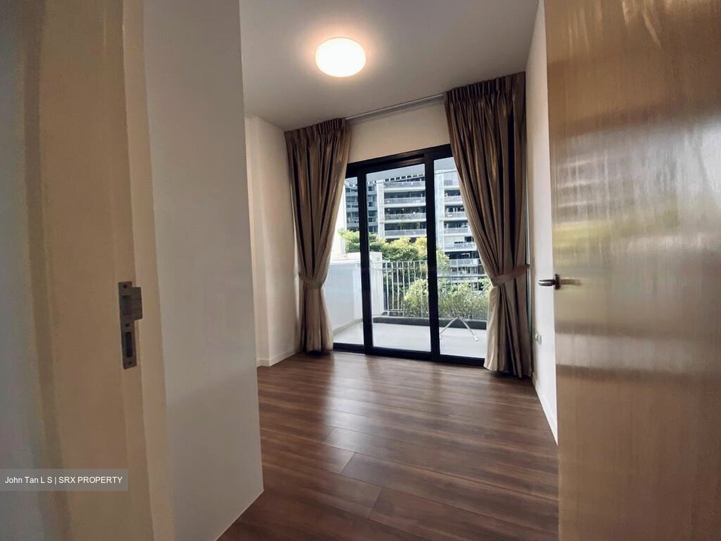 The Lakefront Residences (D22), Condominium #467417571